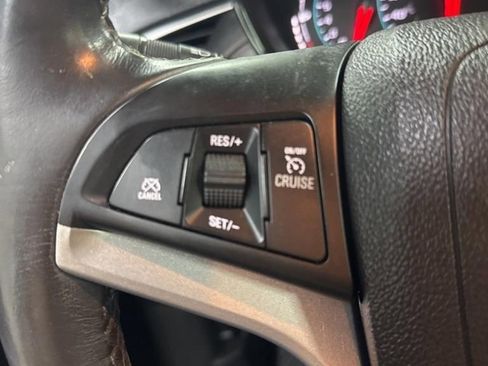 Used 2019 Chevrolet Trax LT w/ LT Convenience Package image 23