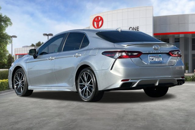 Certified 2024 Toyota Camry SE FWD image 7