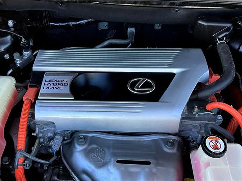 Used 2018 Lexus NX 300h AWD w/ Comfort Package image 32