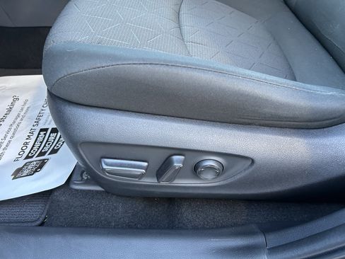 Certified 2022 Toyota RAV4 XLE image 18