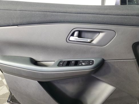 New 2026 Nissan Leaf SV+ w/ Floor Mat Package (SV+) image 26