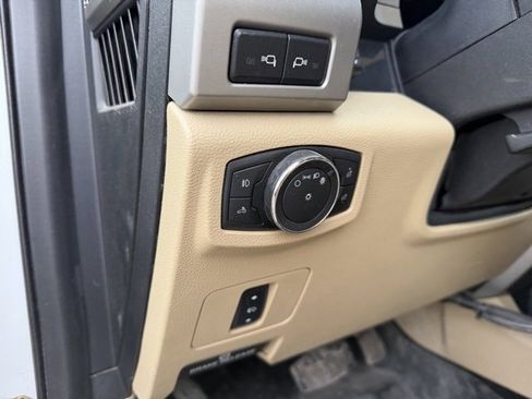 Used 2017 Ford F250 Lariat w/ Lariat Value Package image 14