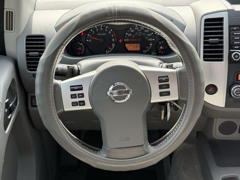Used 2018 Nissan Frontier SV RWD image 15