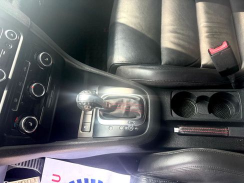 Used 2014 Volkswagen GTI Driver's Edition image 32