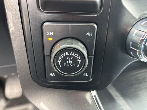 Used 2023 Ford F150 Lariat w/ Equipment Group 502A High image 23