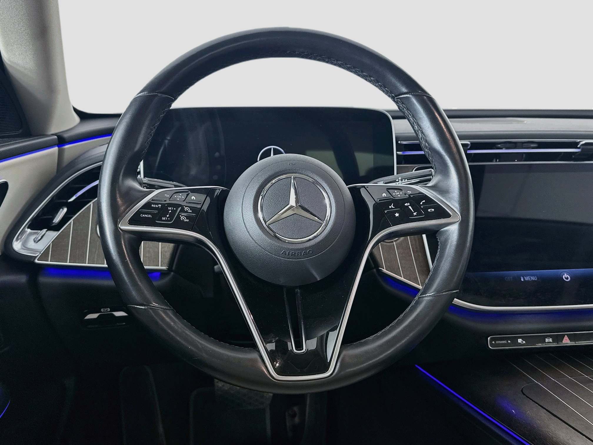 Used 2025 Mercedes-Benz E 350 Sedan w/ Winter Package image 18