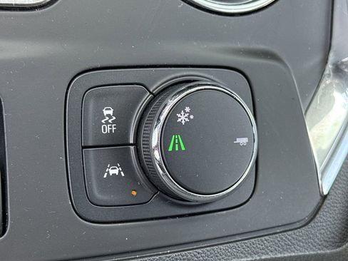 Used 2020 Chevrolet Traverse Premier w/ Redline Edition FWD image 39