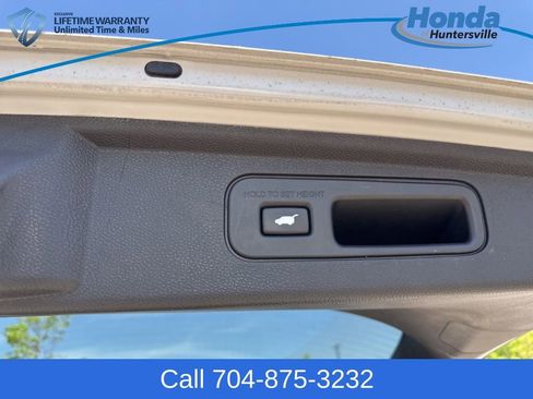 Used 2025 Honda Odyssey EX-L image 12
