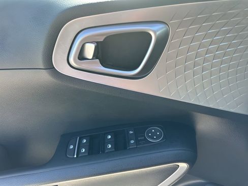 Used 2024 Kia Soul LX w/ Option Group 015 image 22