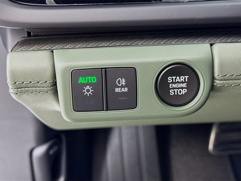 Certified 2025 Porsche Panamera Turbo AWD/4WD image 14