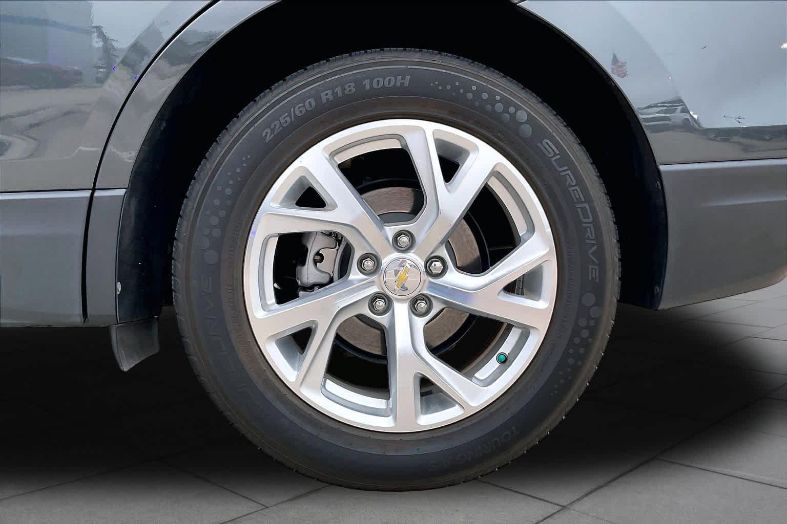 Used 2021 Chevrolet Equinox Premier FWD image 12