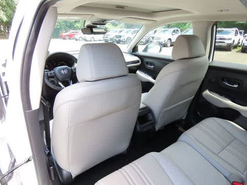 New 2027 Honda HR-V EX-L image 14