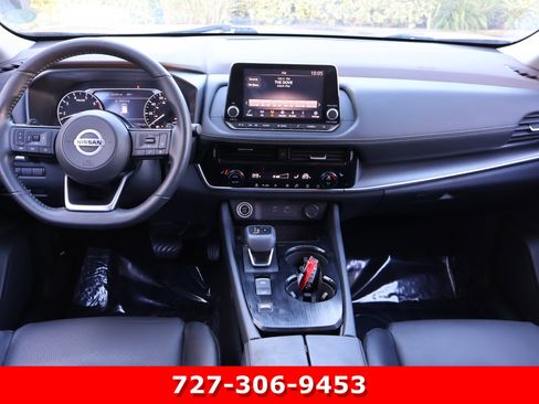 Used 2021 Nissan Rogue SV w/ Premium Package image 18