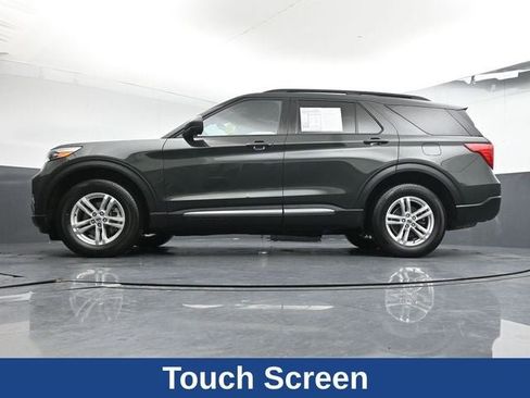 Used 2023 Ford Explorer XLT w/ Equipment Group 202A image 25