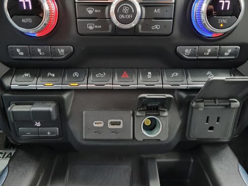 Used 2021 GMC Sierra 1500 SLT AWD/4WD image 24