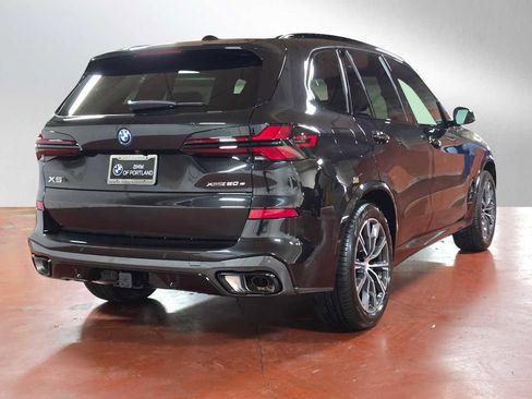 Used 2026 BMW X5 xDrive50e w/ M Sport Package AWD/4WD image 3