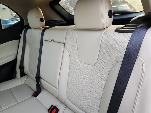 Used 2021 Buick Encore GX Essence w/ Advanced Technology Package image 26