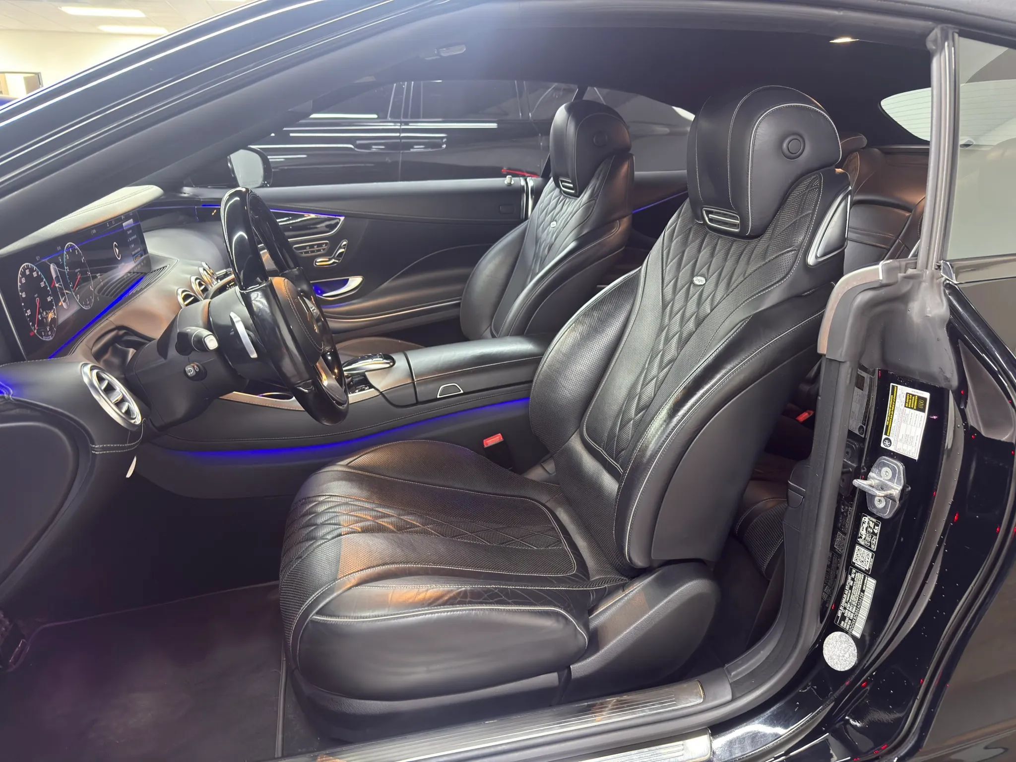 Used 2019 Mercedes-Benz S 560 Cabriolet image 21