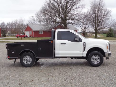Used 2024 Ford F250 XL w/ XL Off-Road Package image 5