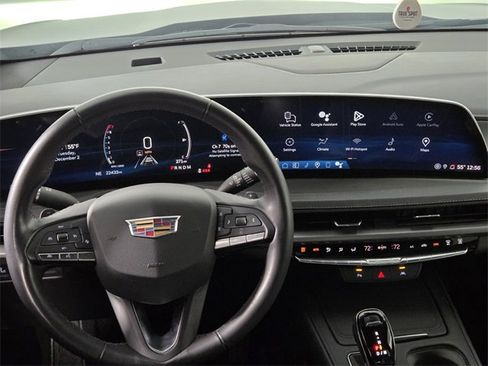 Certified 2024 Cadillac XT4 Premium Luxury image 12