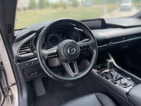 Used 2024 MAZDA MAZDA3 s FWD image 9