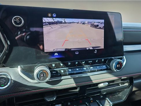 Used 2026 Chevrolet Colorado Z71 w/ Z71 Convenience Package 2 image 17