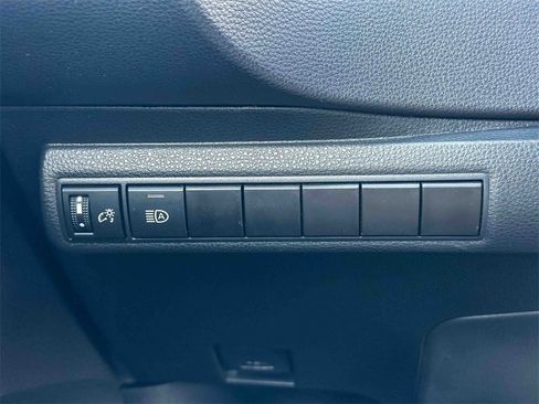 Used 2024 Toyota Corolla SE image 33