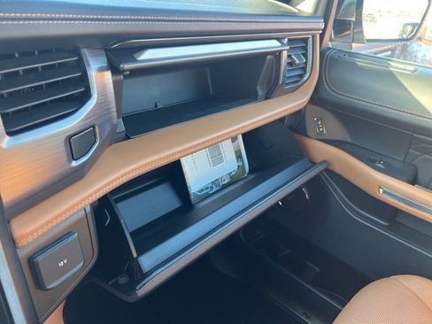 Certified 2022 Ford Expedition Platinum image 20