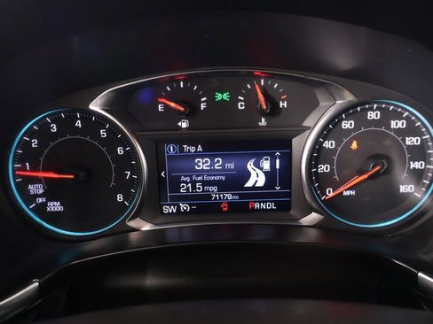 Used 2023 Chevrolet Equinox LT w/ Driver Convenience Package image 4