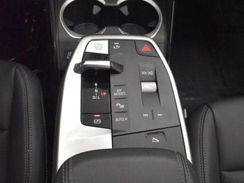 Used 2025 BMW X1 xDrive28i AWD/4WD image 27