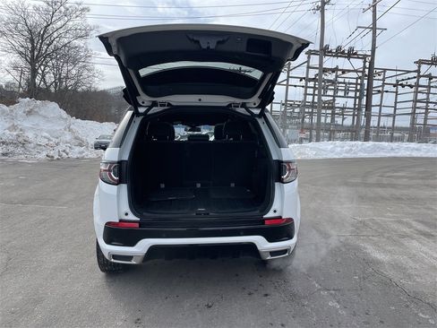 Used 2019 Land Rover Discovery Sport HSE Luxury image 13