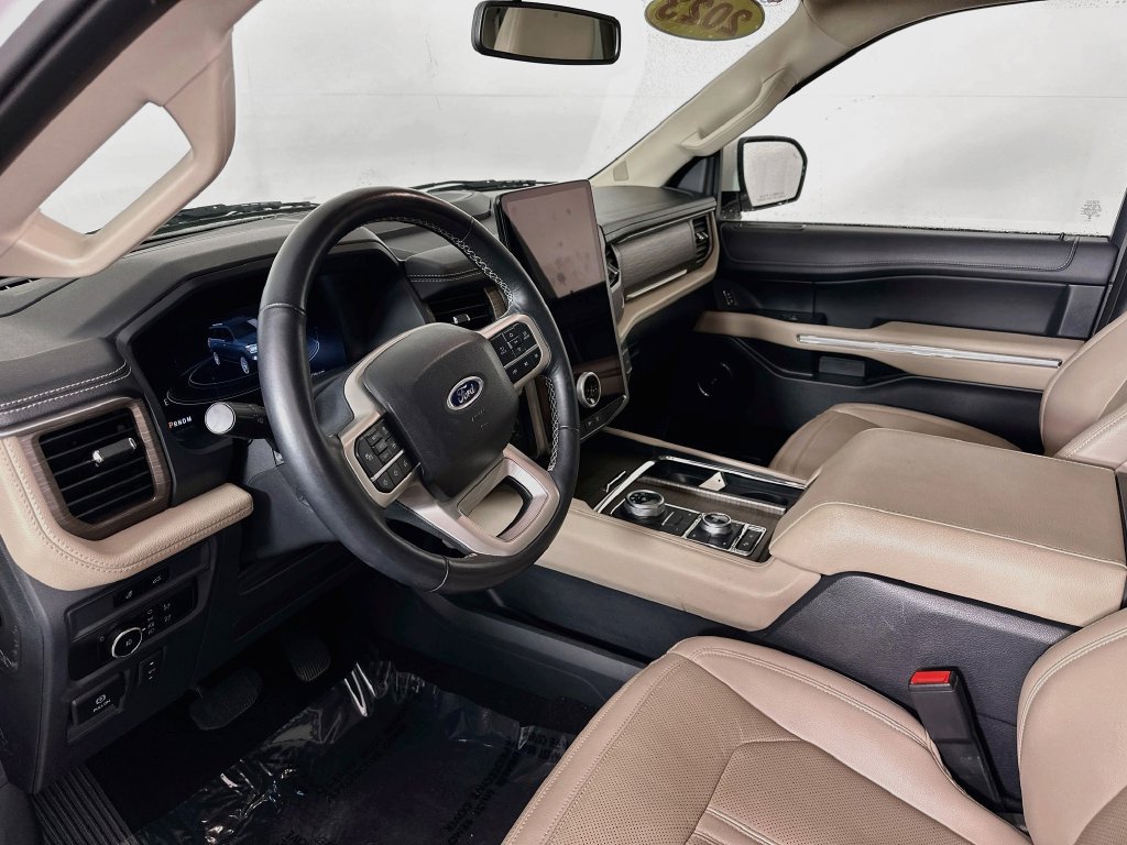 Used 2023 Ford Expedition Limited AWD/4WD image 14