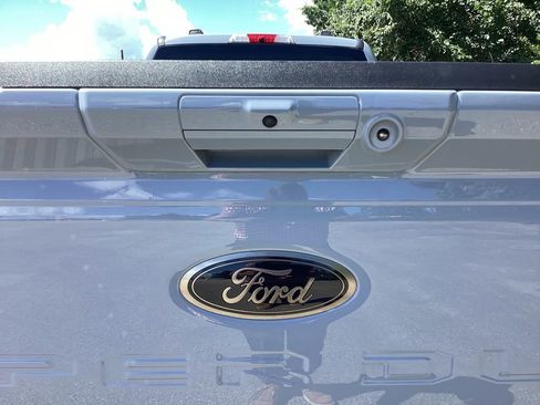Used 2025 Ford F250 Lariat w/ Black Appearance Package AWD/4WD image 12