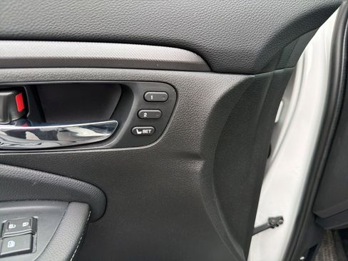 Used 2023 Honda Ridgeline RTL-E image 12