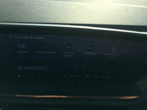 Certified 2025 Buick Envision Avenir image 20