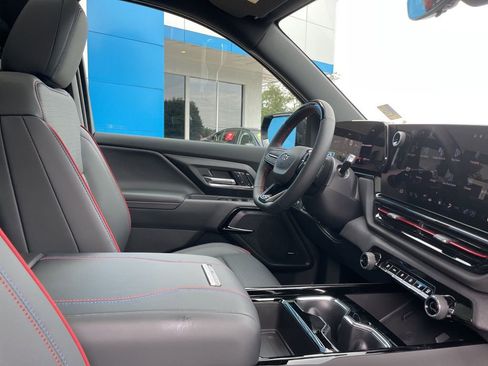New 2024 Chevrolet Silverado EV RST AWD/4WD image 53