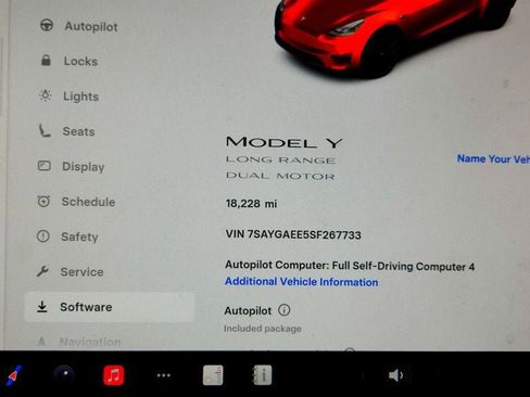 Used 2025 Tesla Model Y Long Range image 32