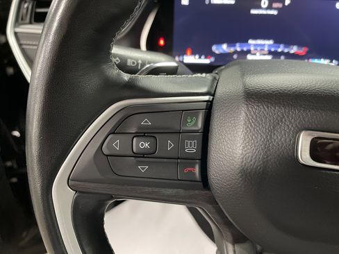 Used 2022 Jeep Grand Cherokee L Limited image 19