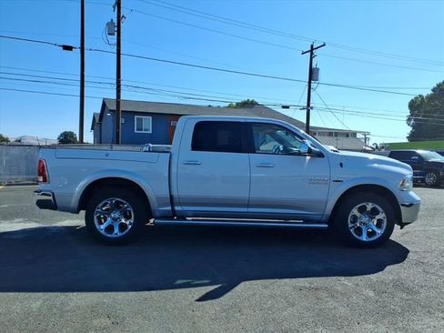 Used 2014 RAM 1500 Laramie w/ Convenience Group image 5