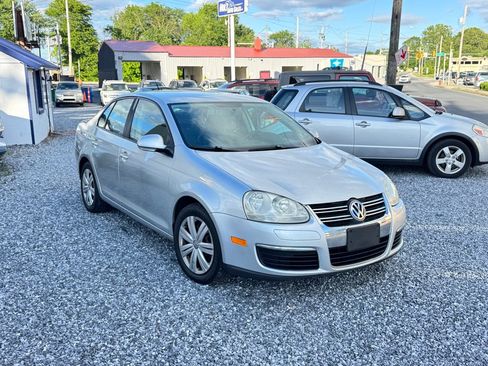 Used 2009 Volkswagen Jetta S FWD image 3