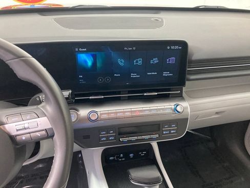 Used 2025 Hyundai Kona SEL AWD/4WD image 2