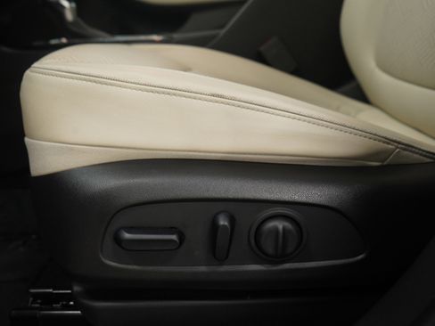 Used 2023 Buick Encore GX Essence w/ Advanced Technology Package image 26