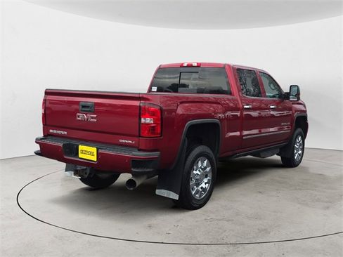 Certified 2019 GMC Sierra 2500 Denali w/ Duramax Plus Package image 5