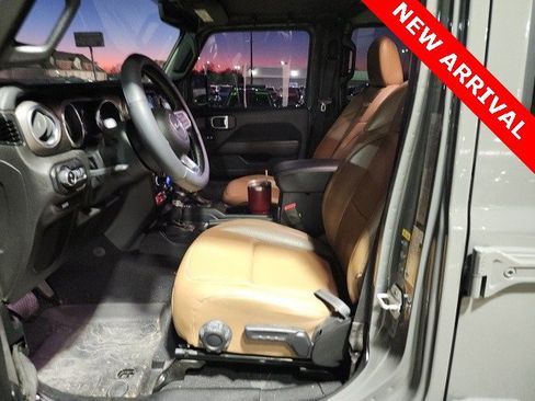 Used 2020 Jeep Gladiator Rubicon image 11
