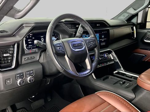 Certified 2024 GMC Sierra 2500 Denali Ultimate AWD/4WD image 17