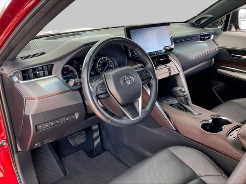 Used 2022 Toyota Venza Limited w/ Advanced Technology Package AWD/4WD image 18