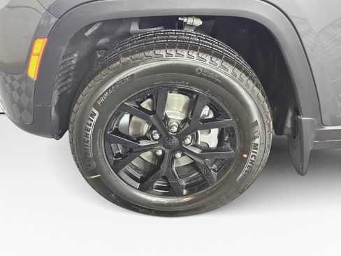 New 2026 Jeep Grand Cherokee Altitude AWD/4WD image 12