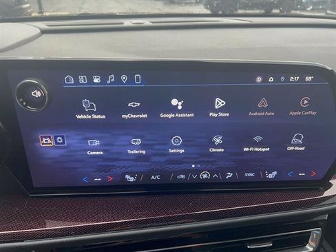 Used 2026 Chevrolet Traverse Z71 AWD/4WD image 18
