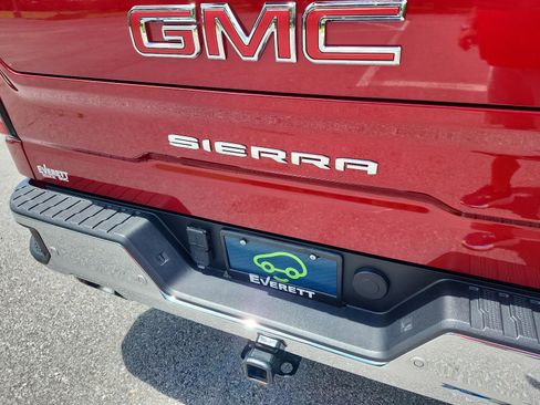 Certified 2024 GMC Sierra 1500 SLT w/ SLT Premium Plus Package AWD/4WD image 4