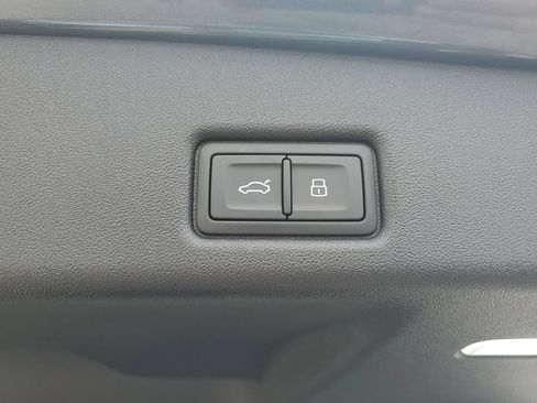 New 2026 Audi SQ5 Premium Plus AWD/4WD image 9